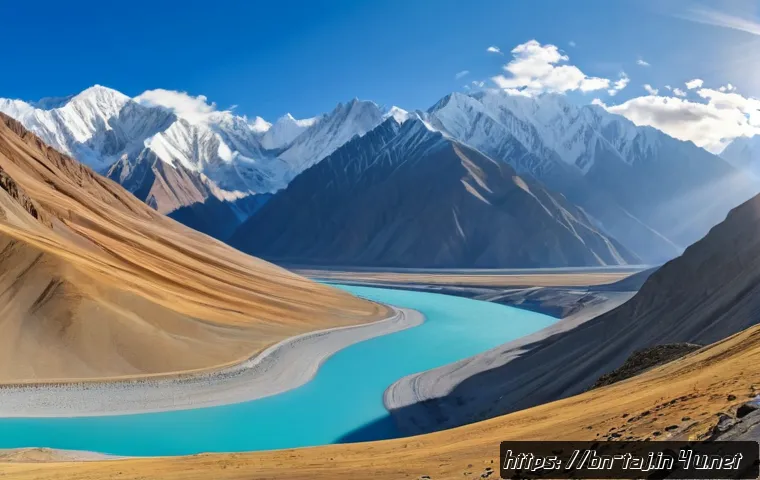 Home 17 타지키스탄의 주요 산맥 - Photorealistic panoramic view of the Pamir Mountains in eastern Tajikistan, towering snow-covered pe...